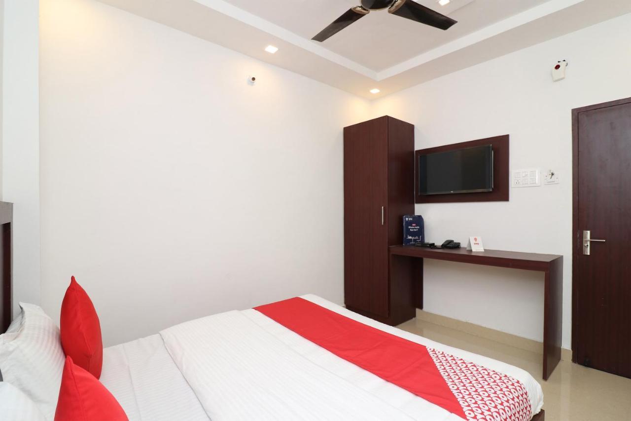 Oyo 1021 Hotel Gayatri Residency Tirath Esterno foto