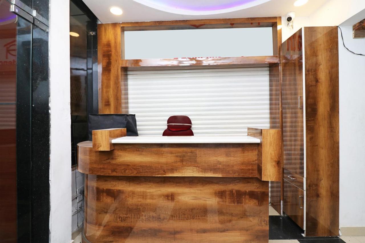 Oyo 1021 Hotel Gayatri Residency Tirath Esterno foto
