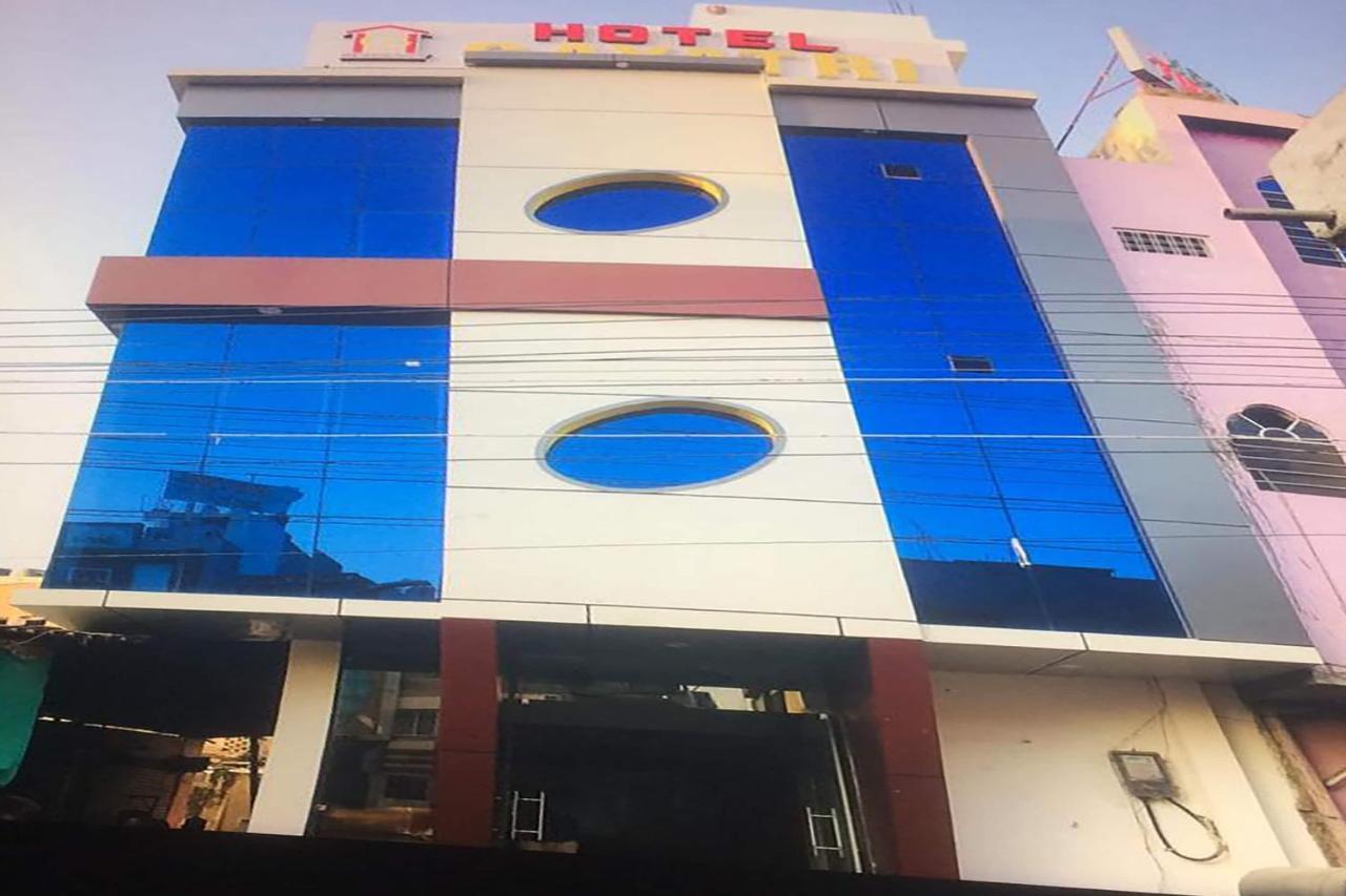 Oyo 1021 Hotel Gayatri Residency Tirath Esterno foto